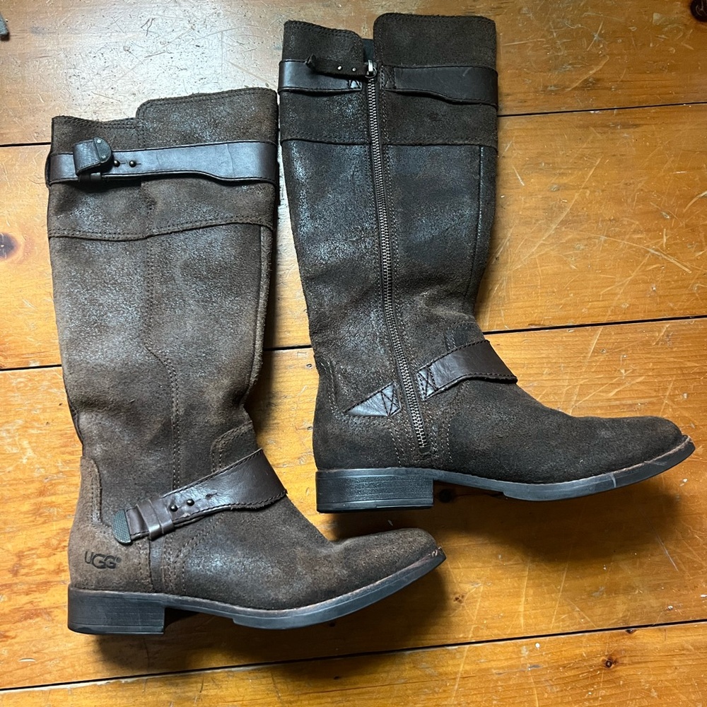 UGG Women's Dark Brown Leather Winter Boots